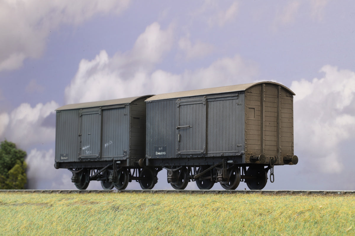 Pair of  Finescale O Gauge ex-LNER Vans, Weathered