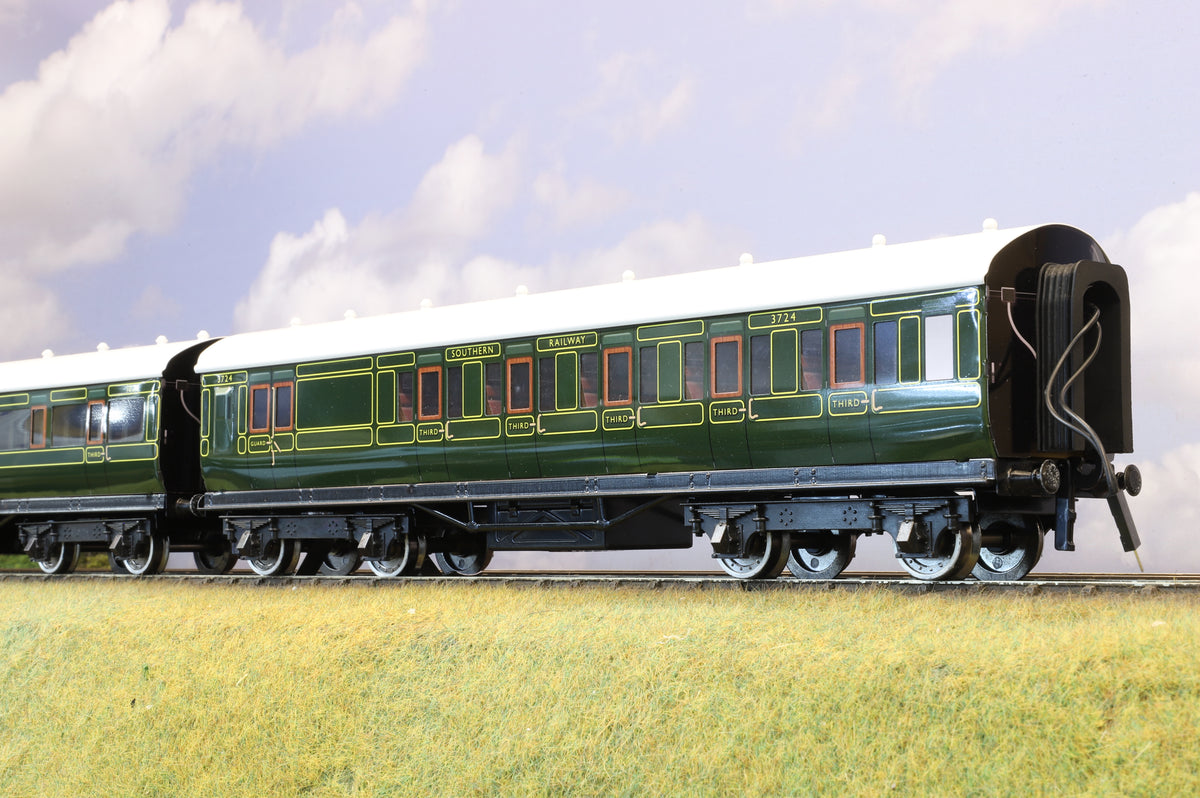 Darstaed Coarse Scale O Set of 3 SR Manusell Coaches SR Green &#39;Set A&#39;
