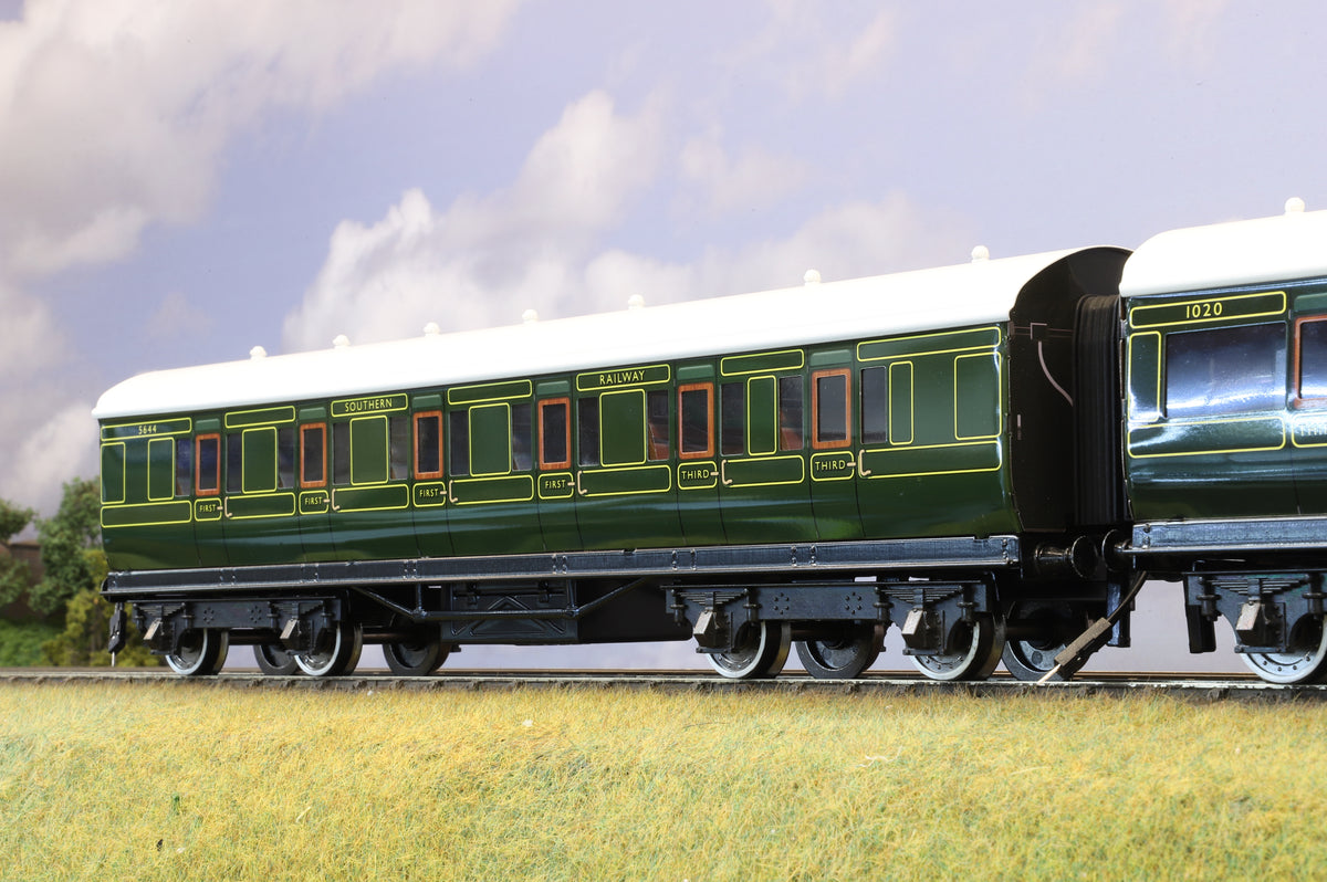 Darstaed Coarse Scale O Set of 3 SR Manusell Coaches SR Green &#39;Set A&#39;