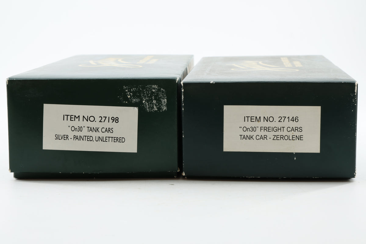Spectrum/Bachmann On30 Pair of of Tank Cars