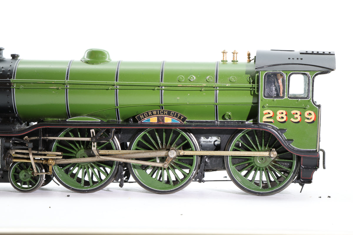 Finescale O Gauge (Kit-Built) LNER B17/2 No. 2839 'Norwich City', LNER Apple Green
