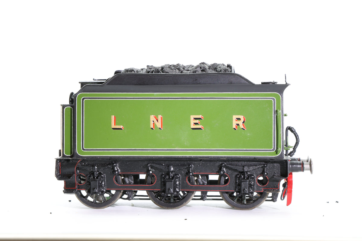 Finescale O Gauge (Kit-Built) LNER B17/2 No. 2839 'Norwich City', LNER Apple Green
