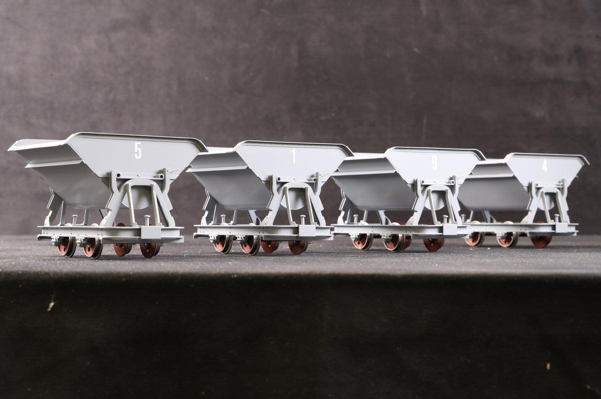 16mm Narrow Gauge Rake of 4 Grey Tippler Wagons