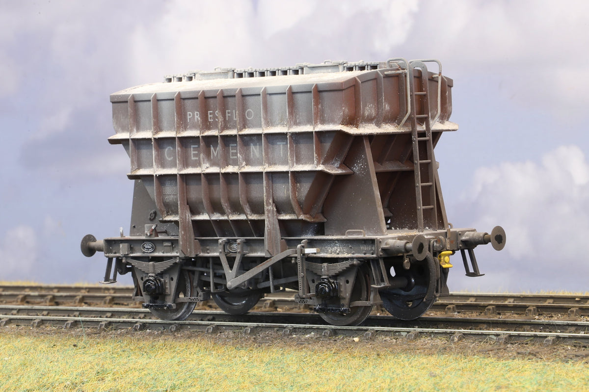Ellis Clark Trains Finescale O Gauge (E3001U) Presflo Wagon 'Presflo Cement' B888323 (TOPS) BR Bauxite, Pro-Weathered