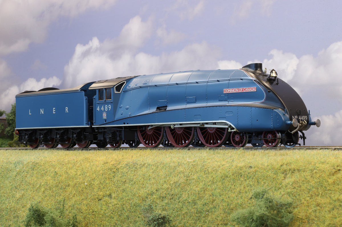 DJH (Custom) Finescale O Gauge LNER Class A4 No. 4489 &#39;Dominion of Canada&#39; Garter Blue