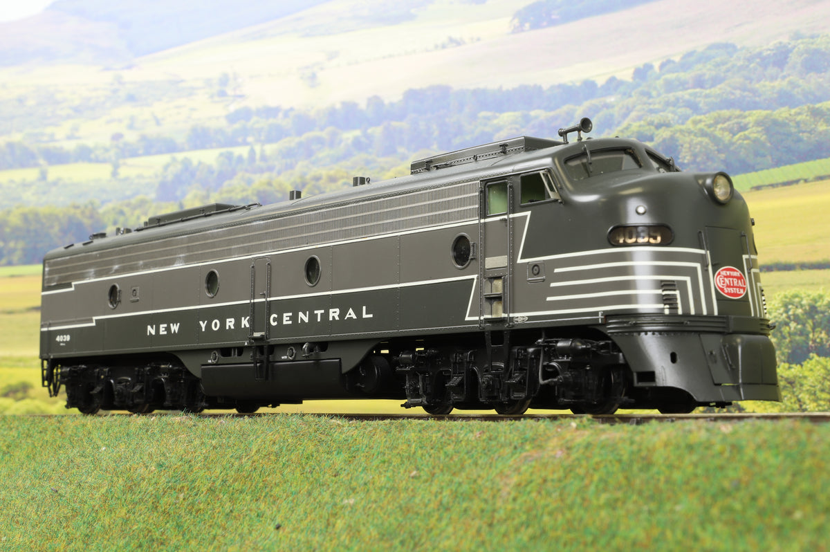 Key Model Imports Finescale O Gauge EMD E8 A+A Double Unit &#39;New York Central&#39;