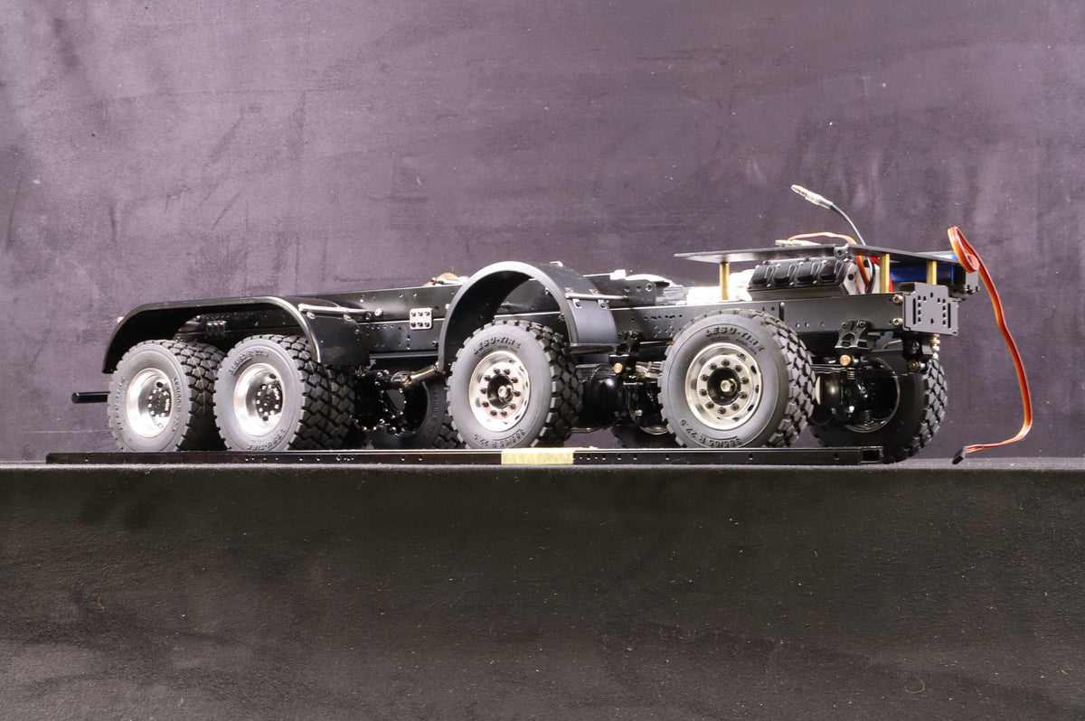 LESU 1:14 8x8 Radio Controlled Hydraulic Truck Chassis & Tipper Skip (Part-Built)