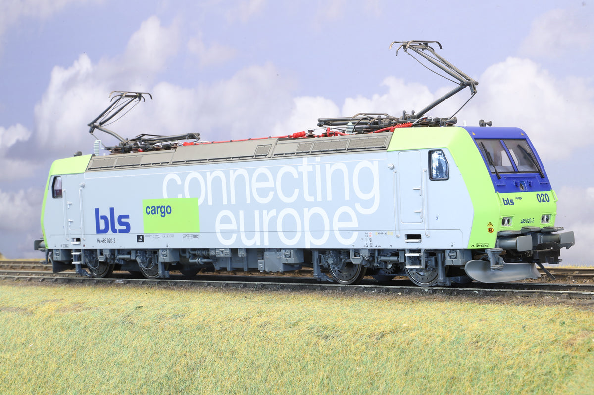 MTH Finescale O Gauge TRAXX P140 BLS CrossRail AC Electric Locomotive, DCC Sound