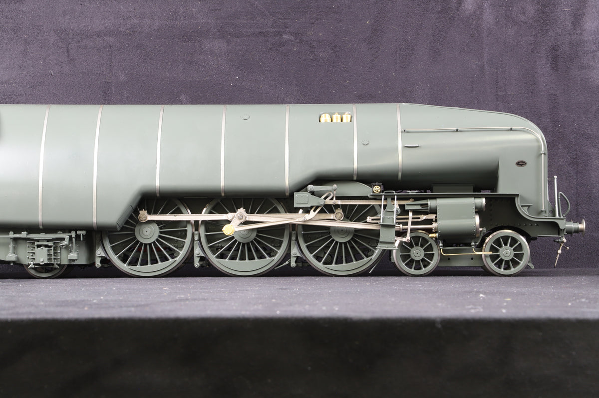 L. H. Loveless Gauge 1 1:32 LNER 4-6-4 No. 10000 &#39;Hush Hush&#39;