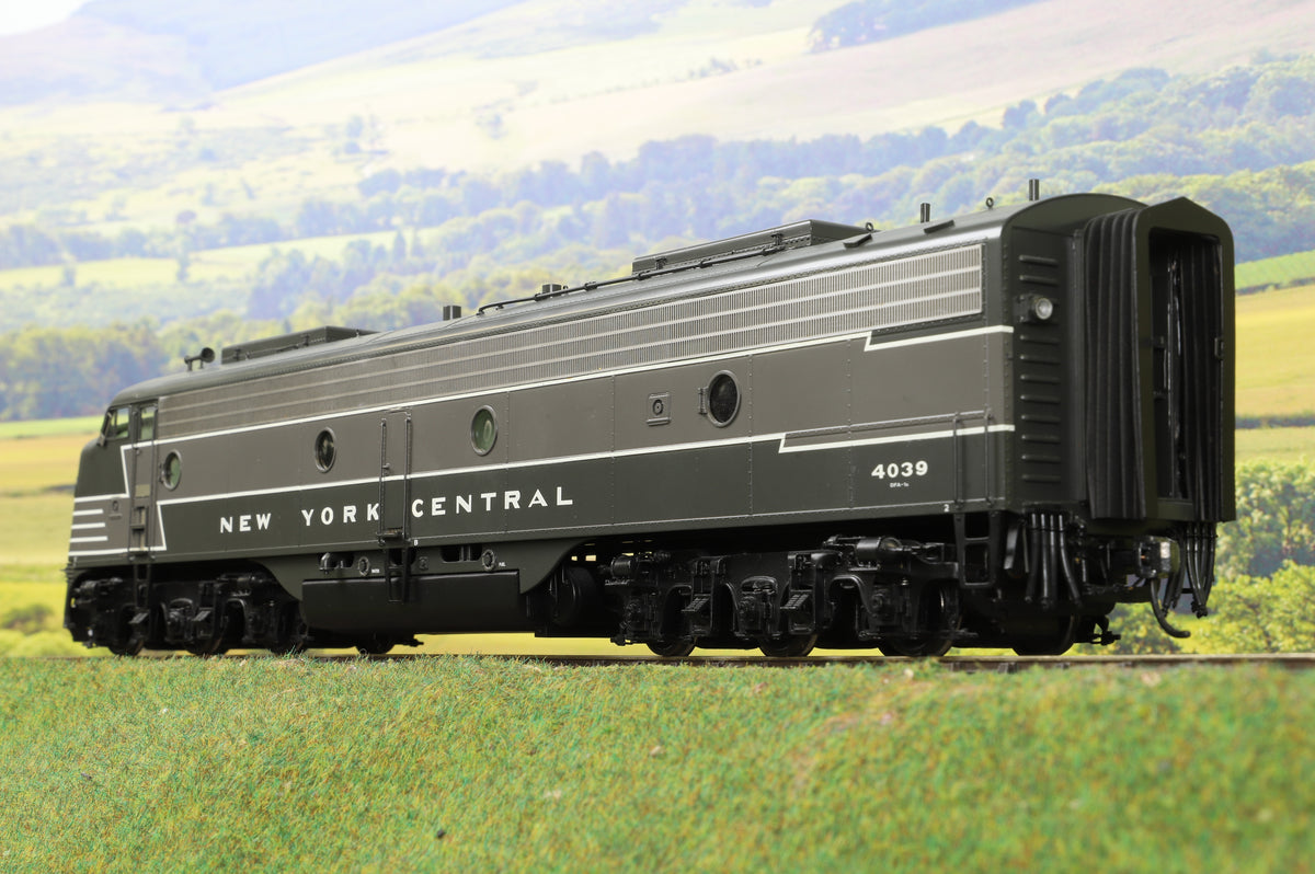 Key Model Imports Finescale O Gauge EMD E8 A+A Double Unit &#39;New York Central&#39;