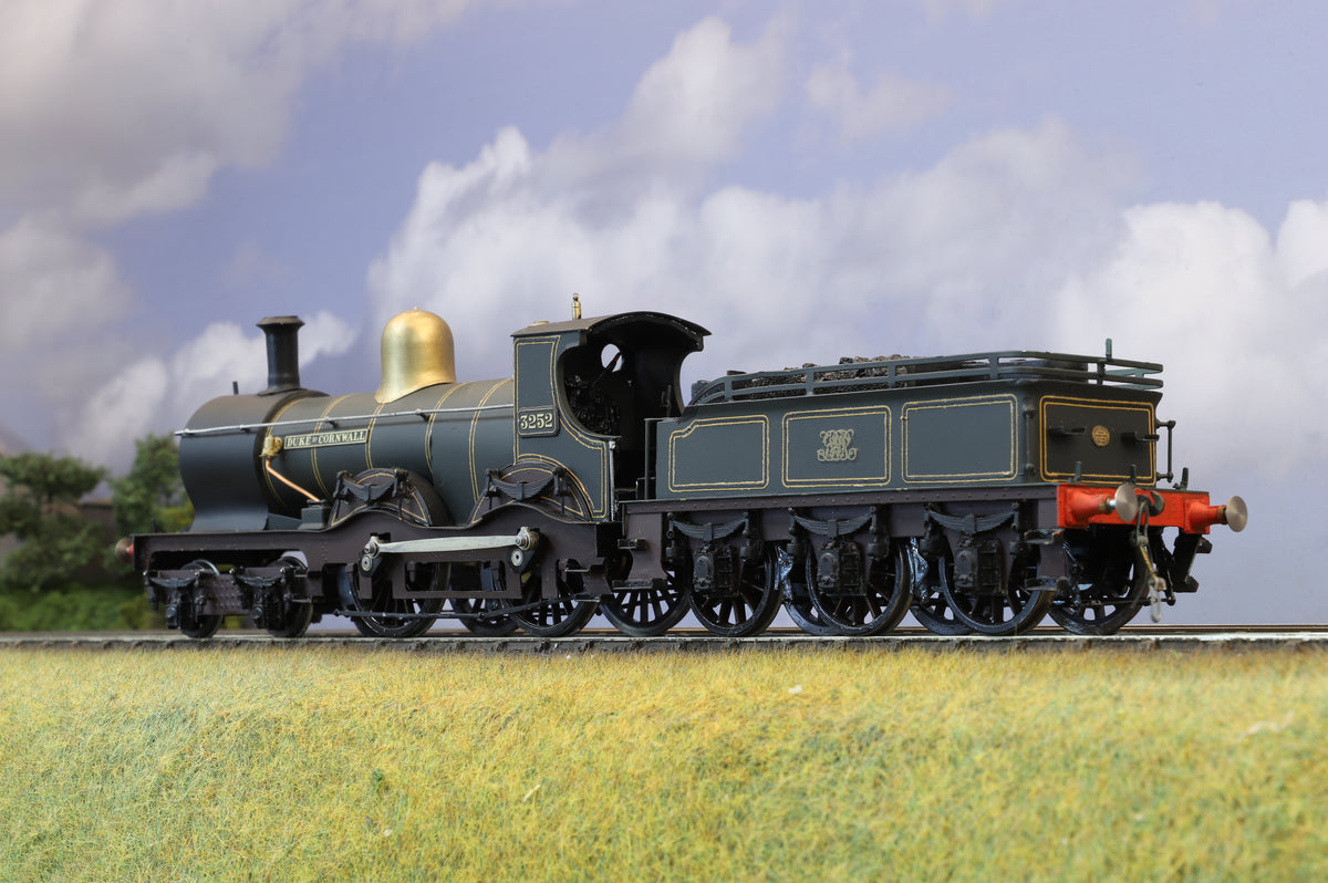 Javelin Kit-built Finescale O Gauge GWR &#39;Duke&#39; 4-4-0 &#39;3252&#39; &#39;Duke of Cornwall&#39; GWR Lined Green