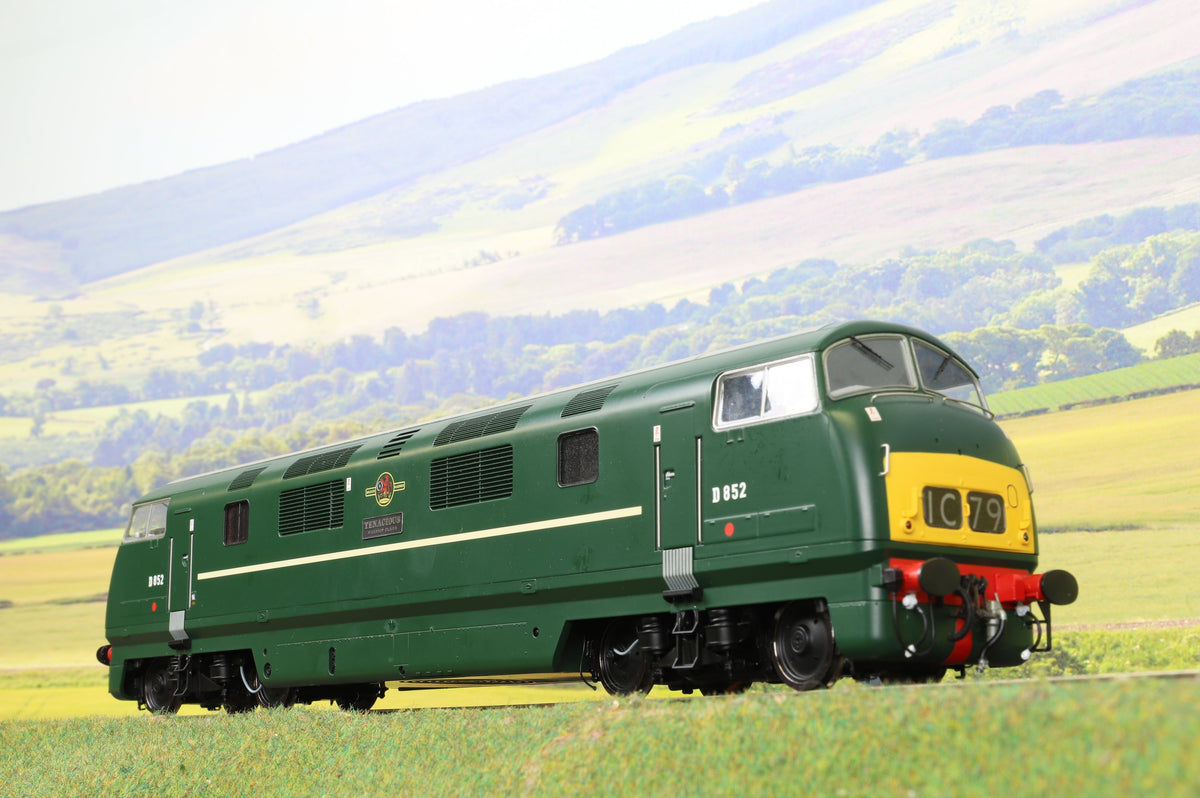 Heljan 7mm Finescale O Gauge 42111 BR Green Warship Class &#39;D852&#39; &#39;Tenacious&#39;