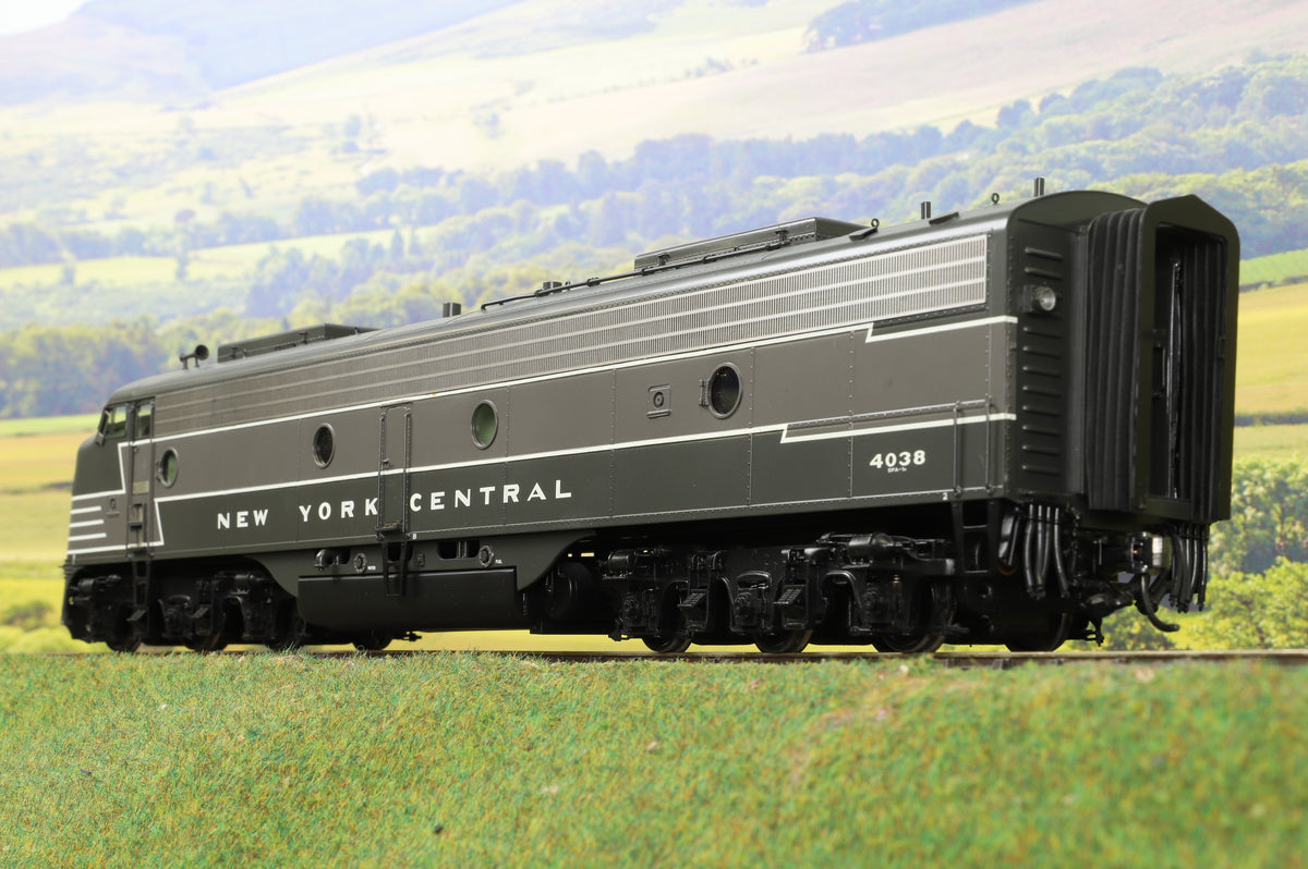 Key Model Imports Finescale O Gauge EMD E8 A+A Double Unit &#39;New York Central&#39;