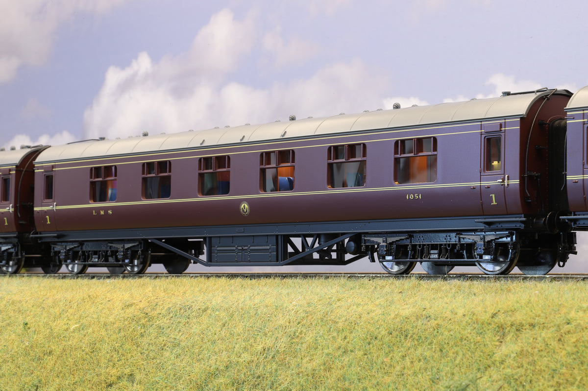 MTH Finescale O Gauge 4-Car LMS Standard Passenger Coach Set Lined Maroon