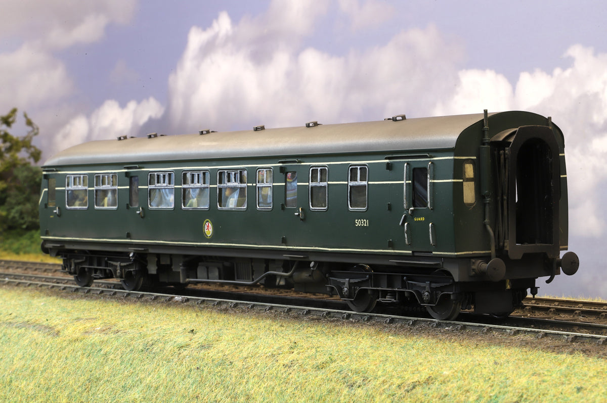 Workshop Sancheng/Brassworks Finescale O Gauge Class 101 2-Car DMU Green (Speed Whiskers) Weathered