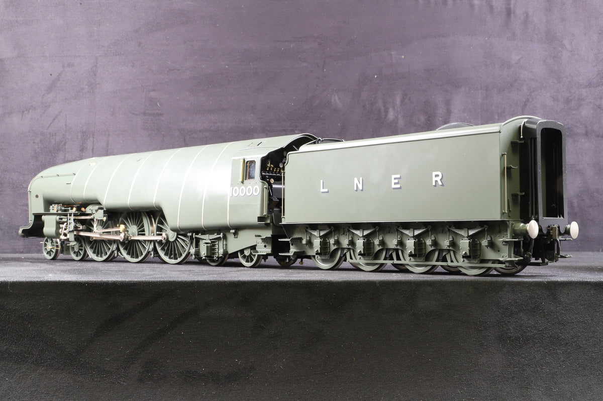 L. H. Loveless Gauge 1 1:32 LNER 4-6-4 No. 10000 &#39;Hush Hush&#39;
