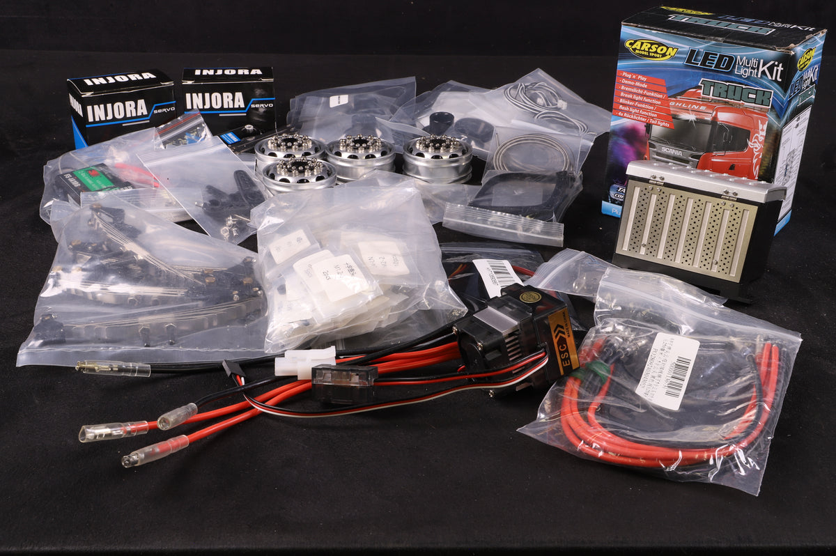 LESU 1:14 8x8 Radio Controlled Hydraulic Truck Chassis & Tipper Skip (Part-Built)