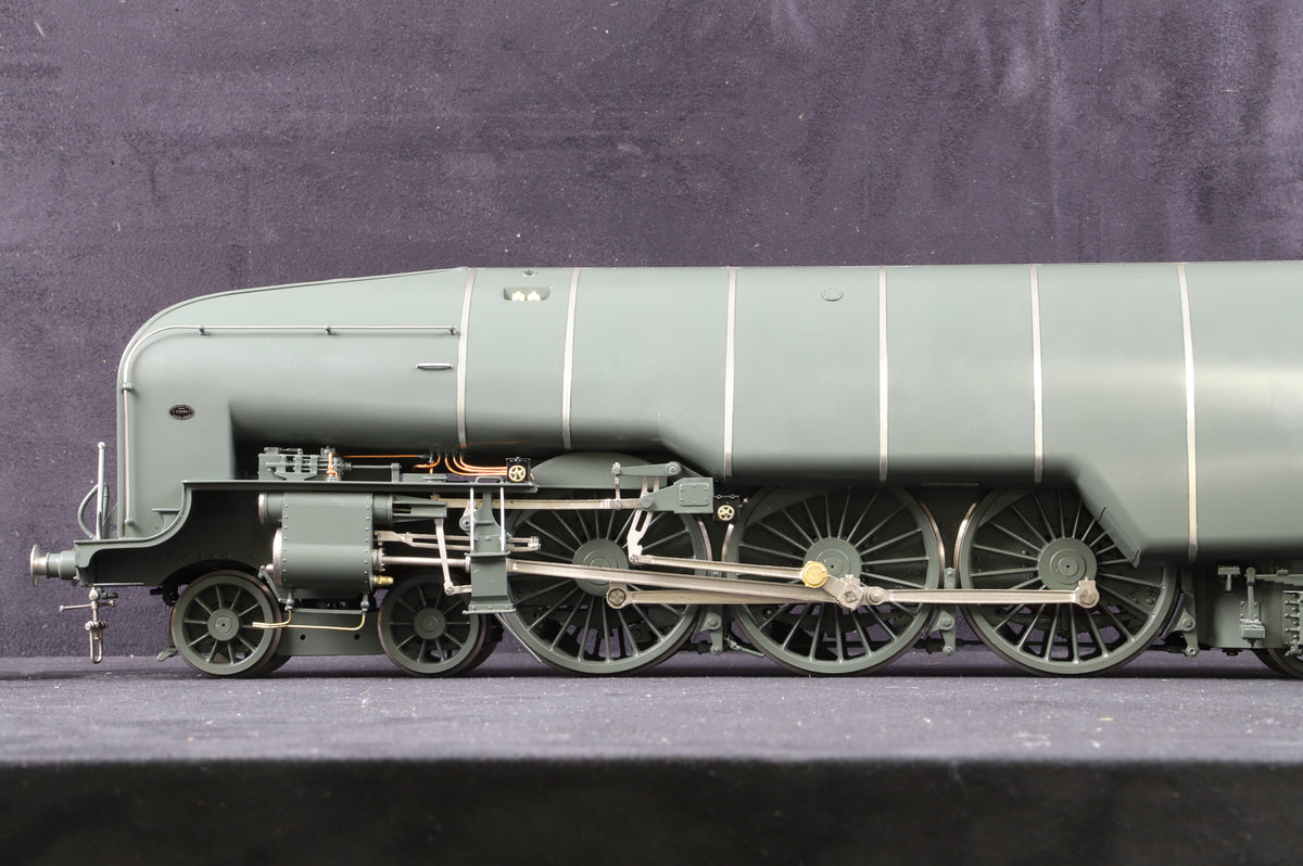 L. H. Loveless Gauge 1 1:32 LNER 4-6-4 No. 10000 &#39;Hush Hush&#39;
