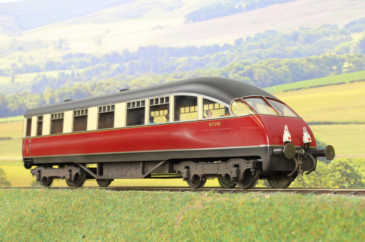 Golden Age Models O Gauge Set of 9 &#39;West Riding Limited&#39; BR Crimson/Cream Articulated Coaches