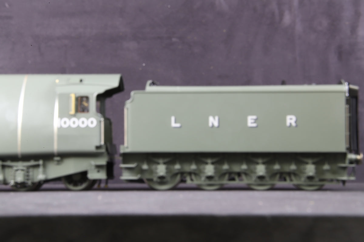L. H. Loveless Gauge 1 1:32 LNER 4-6-4 No. 10000 &#39;Hush Hush&#39;