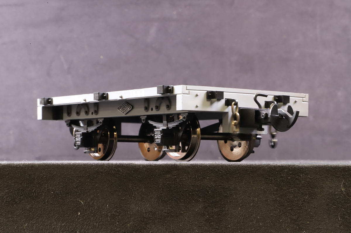 BMS/Accucraft 16mm (32mm Gauge) W&L Bolster Wagons R19-4B Data Only - Light Grey