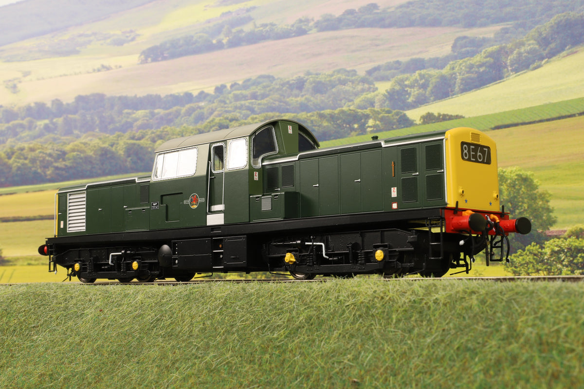 Heljan Finescale O Gauge Class 17 Diesel, Green with Full Yellow Ends, Unnumbered, DCC Sound