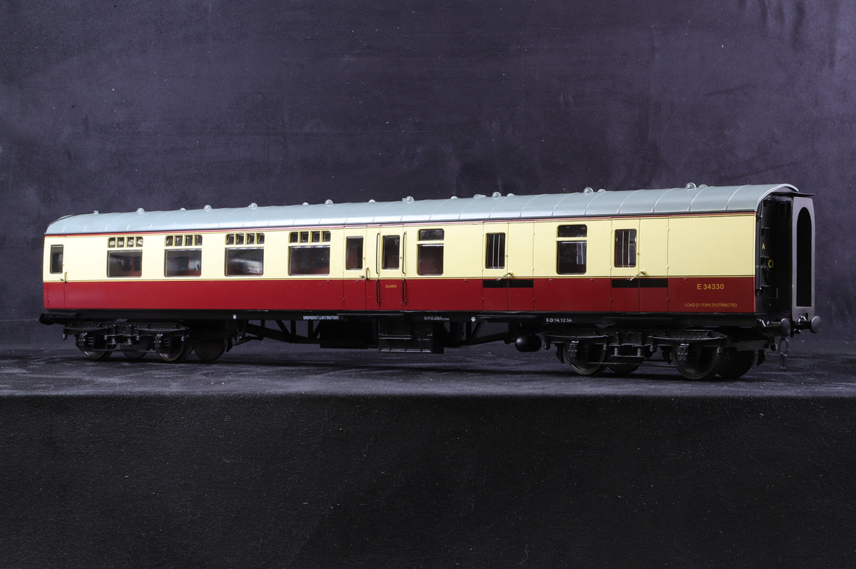 Gauge 1 Model Company Gauge 1 MK1  Brake Second Coaches &#39;E34330&#39; Blood/Custard