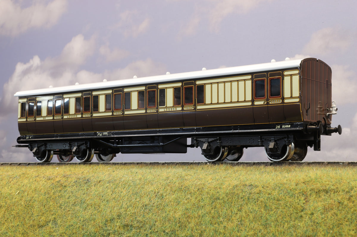 Five Darstaed Coarse Scale O Gauge LB&amp;SCR Bogie Coaches
