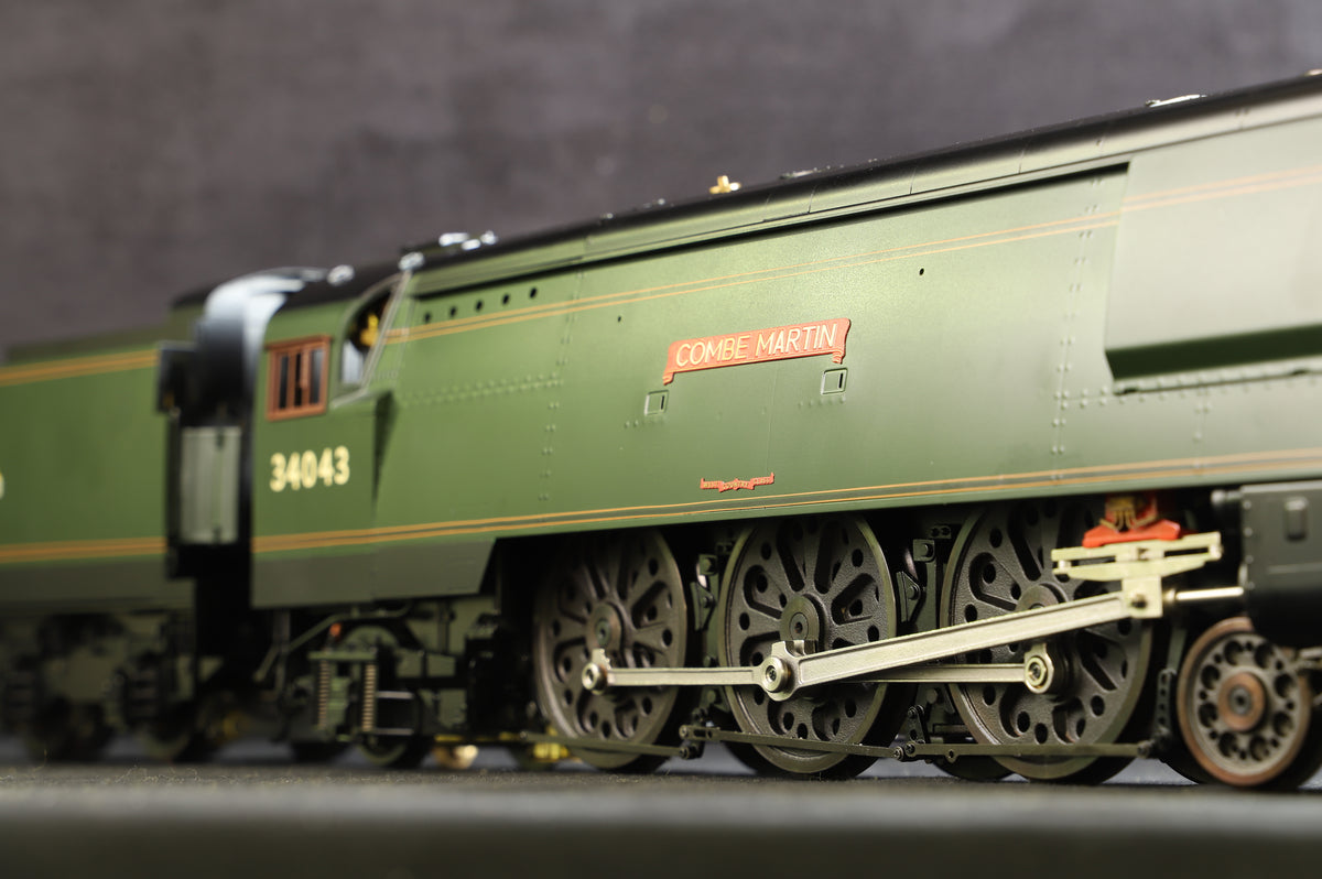 Aster Gauge 1 1:32 Live Steam Battle of Britain Class &#39;34043&#39; &#39;Combe Martin&#39;