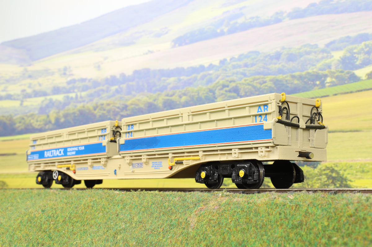 Dave Lowery Kit Built Finescale O Gauge Rake of 5 MRA Ballast Wagons &#39;Railtrack&#39;