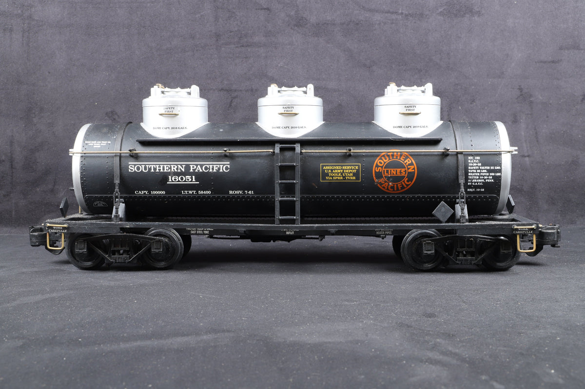 Aristocraft Gauge 1 Rake of 3 Triple-Dome Tank Cars, Inc. 41607 Esso &amp; 2 x 41605 Southern Pacific