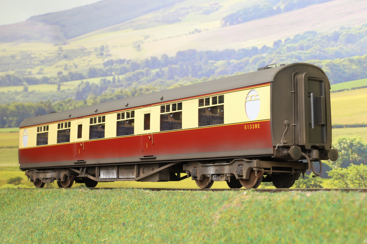 Darstaed Finescale O Gauge Rake of 4 Thompson Coaches, BR Crimson &amp; Cream, Weathered by Neil Armitage