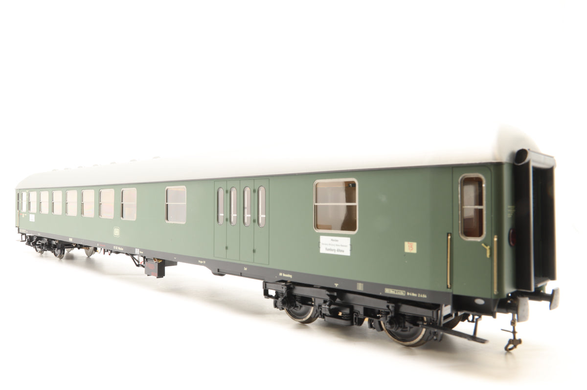 Marklin Gauge 1 (1:32) 58053 DB Half Baggage Car (with Lights)