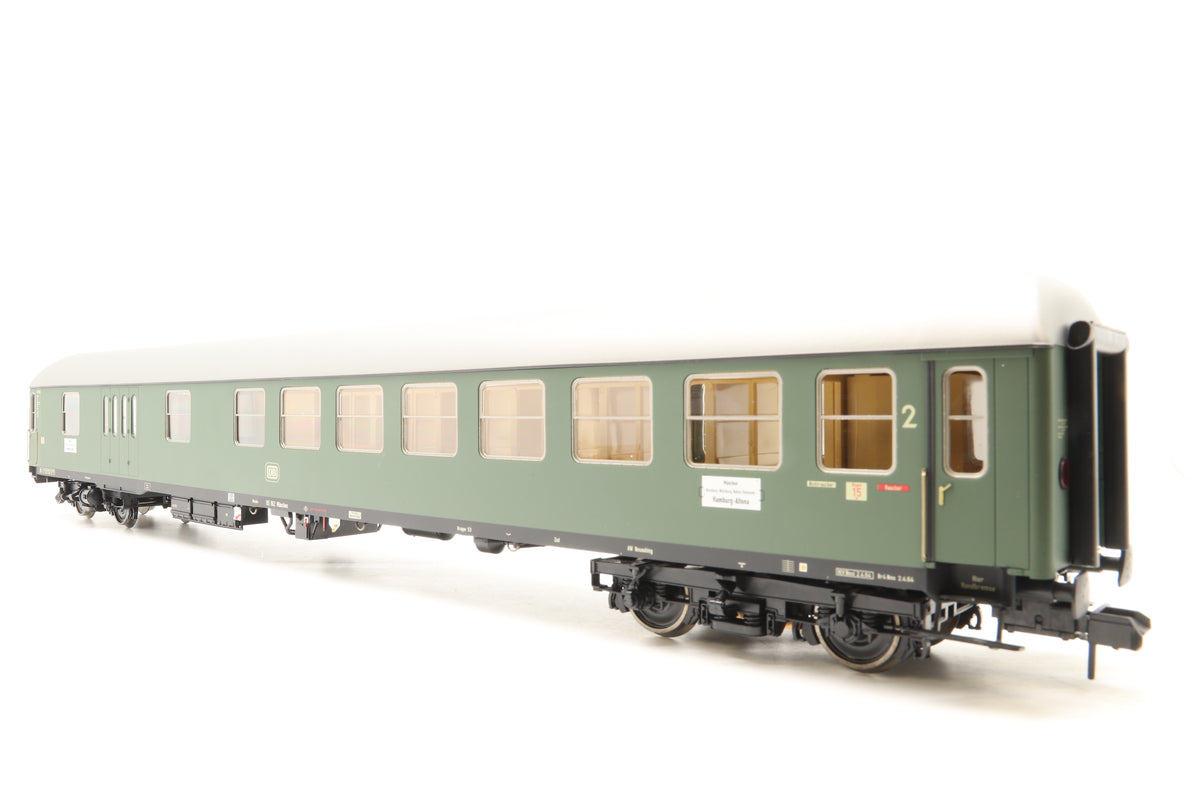 Marklin Gauge 1 (1:32) 58053 DB Half Baggage Car (with Lights)