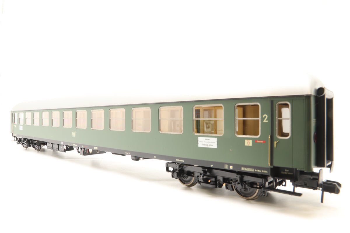 Marklin Gauge 1 (1:32) 58023 DB Express Train Passenger Car (with Lights)