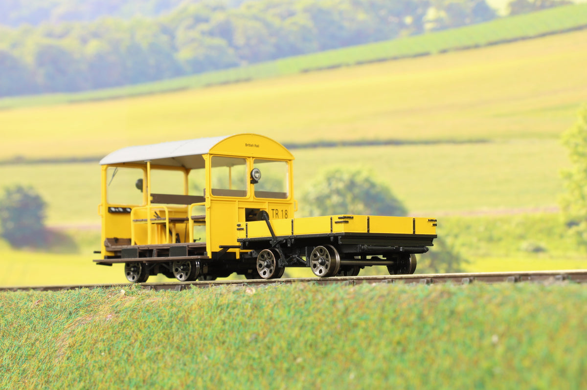 Ellis Clark Trains E1018S Finescale O Gauge Wickham Trolley &amp; Trailer, BR Yellow &#39;TR18&#39;, DCC Sound