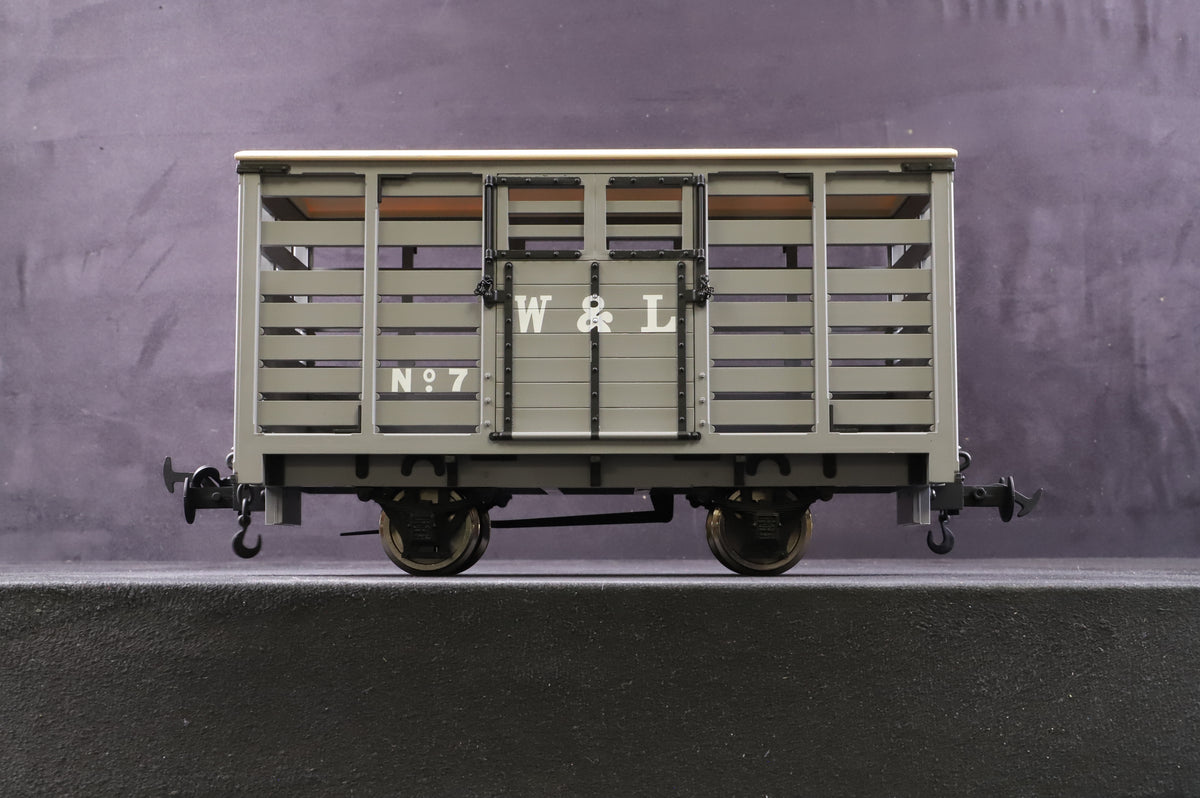 BMS/Accucraft 16mm (32mm Gauge) W&amp;L Cattle Van R19-22A W&amp;L Light Grey, &#39;7&#39;