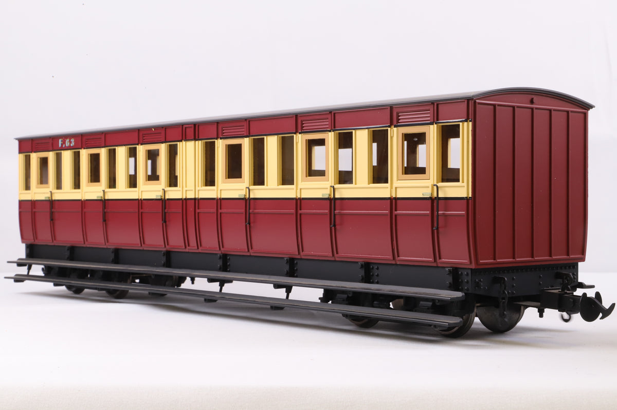 BMS/Accucraft 16mm Scale (45mm Gauge) R19-16 Isle of Man Railwayk Third Class Coach Maroon & Cream