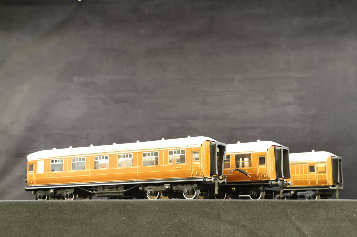 ACE Trains Coarse Scale O Gauge LNER Gresley Teak Coaches, Set of 3