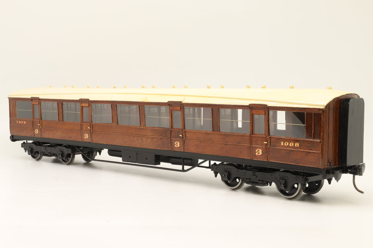 Finescale Gauge 1 (Kit/Scratch Built) Rake of 4 LNER Gresley Teaks