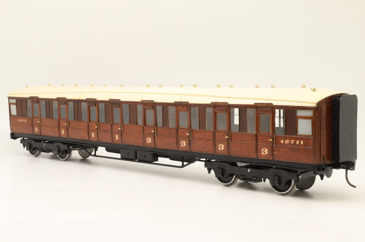 Finescale Gauge 1 (Kit/Scratch Built) Rake of 4 LNER Gresley Teaks