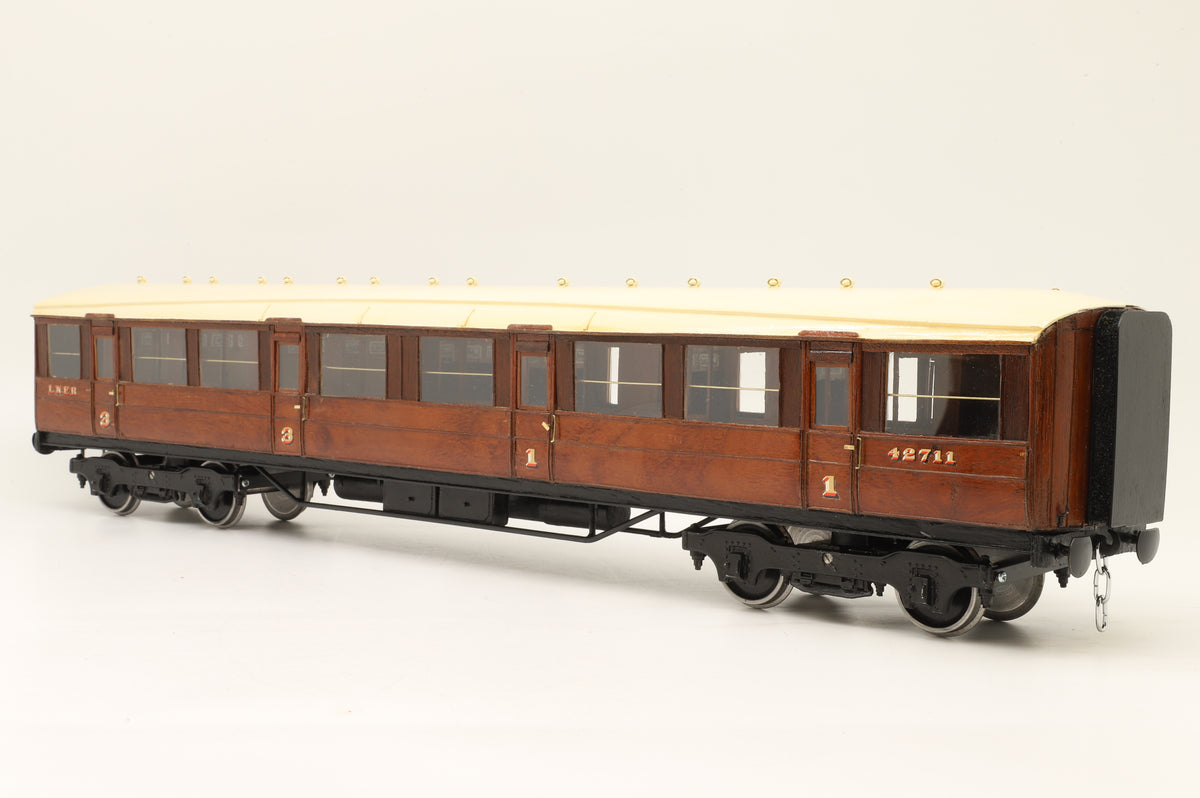 Finescale Gauge 1 (Kit/Scratch Built) Rake of 4 LNER Gresley Teaks