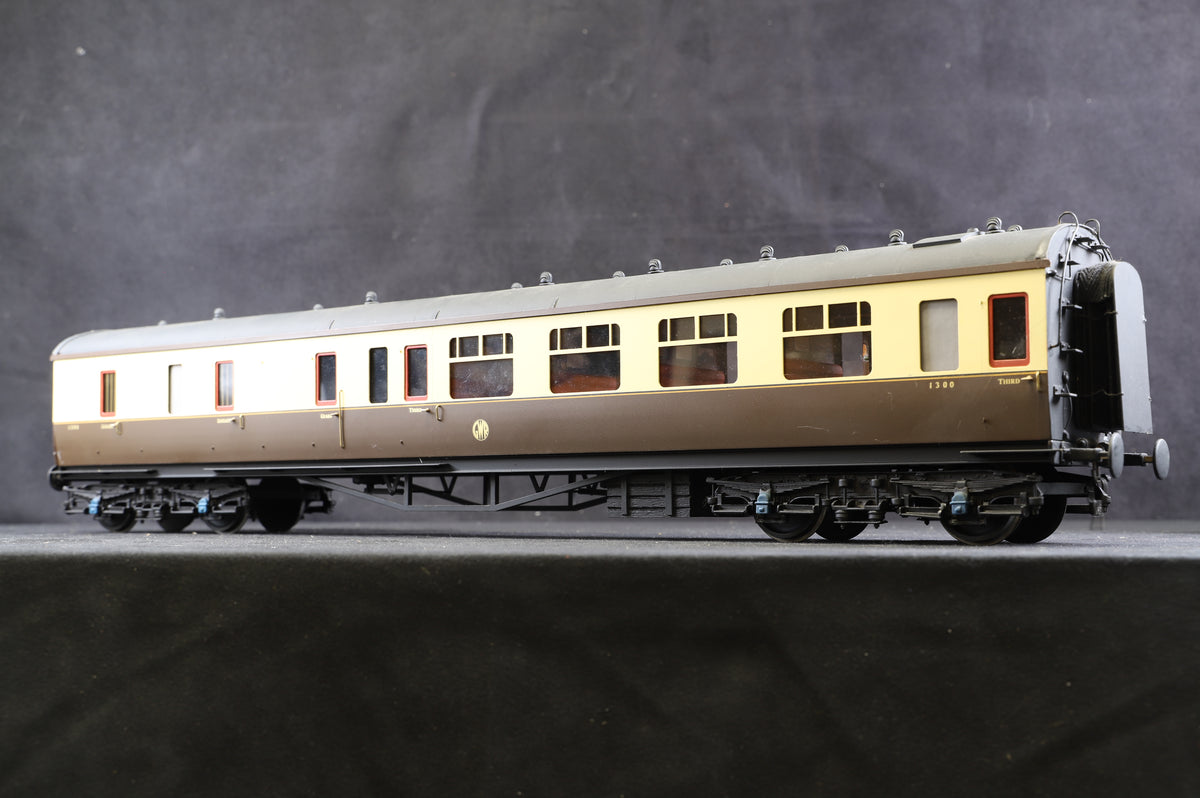 Kit Built Gauge 1 10mm GWR Collett Chocolate and Cream Third Class Coach &#39;1300&#39;