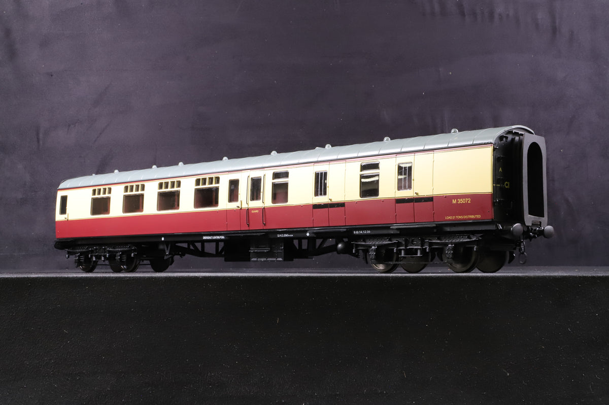 The Gauge 1 Model Co. 1:32 Gauge 1 BSK Brake Second Corridor Passenger Coach, Blood &amp; Custard &#39;M35072&#39;