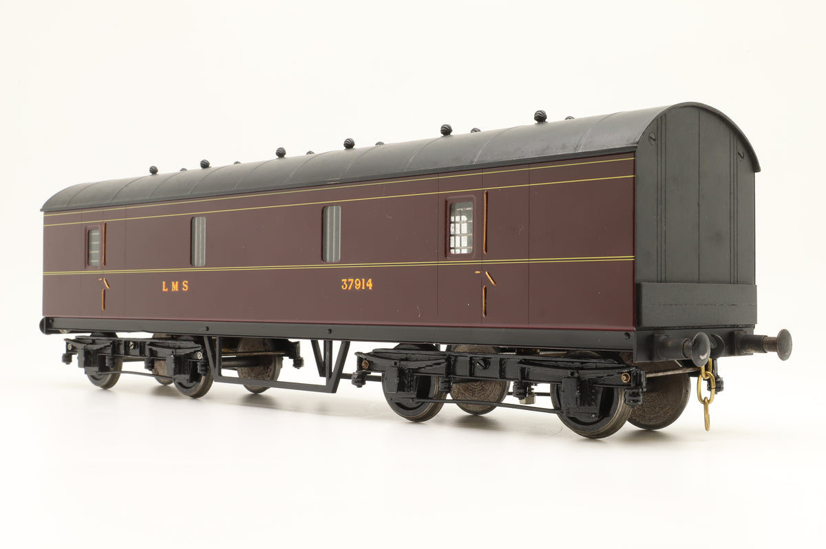 Gauge 1 LMS Parcels Van (GUV) in LMS Lined Maroon