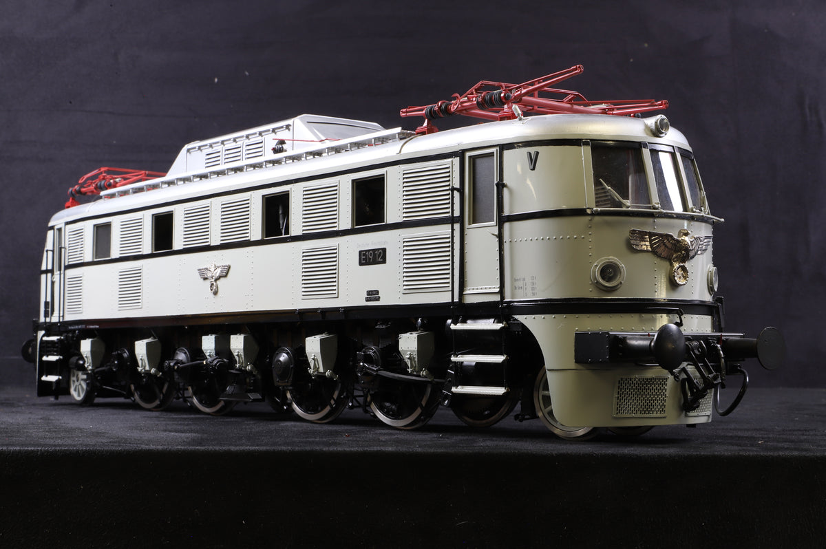 FM / J&M Models Gauge 1 (Factory-Built) German Railways E18/E19 No. E19 12, WW2 German Imperial Livery