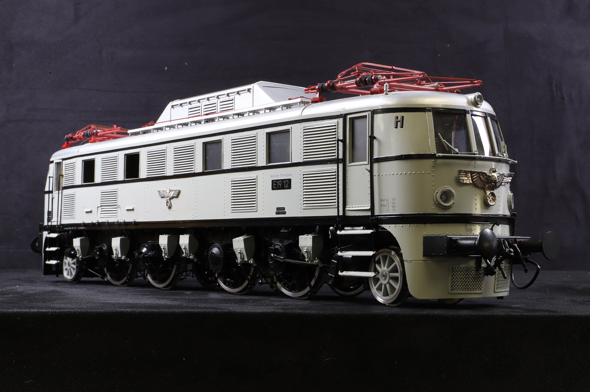 FM / J&M Models Gauge 1 (Factory-Built) German Railways E18/E19 No. E19 12, WW2 German Imperial Livery
