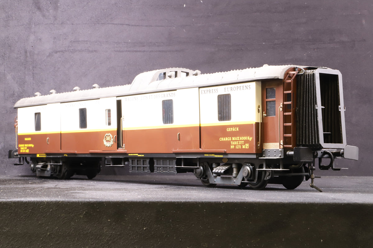 J&M Models Gauge 1 CIWL 'Golden Arrow' Baggage Car No. 1271