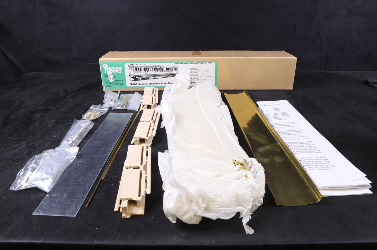 Roxey Mouldings SR 58ft Maunsell Rebuilt Brake Composite Coach Kit