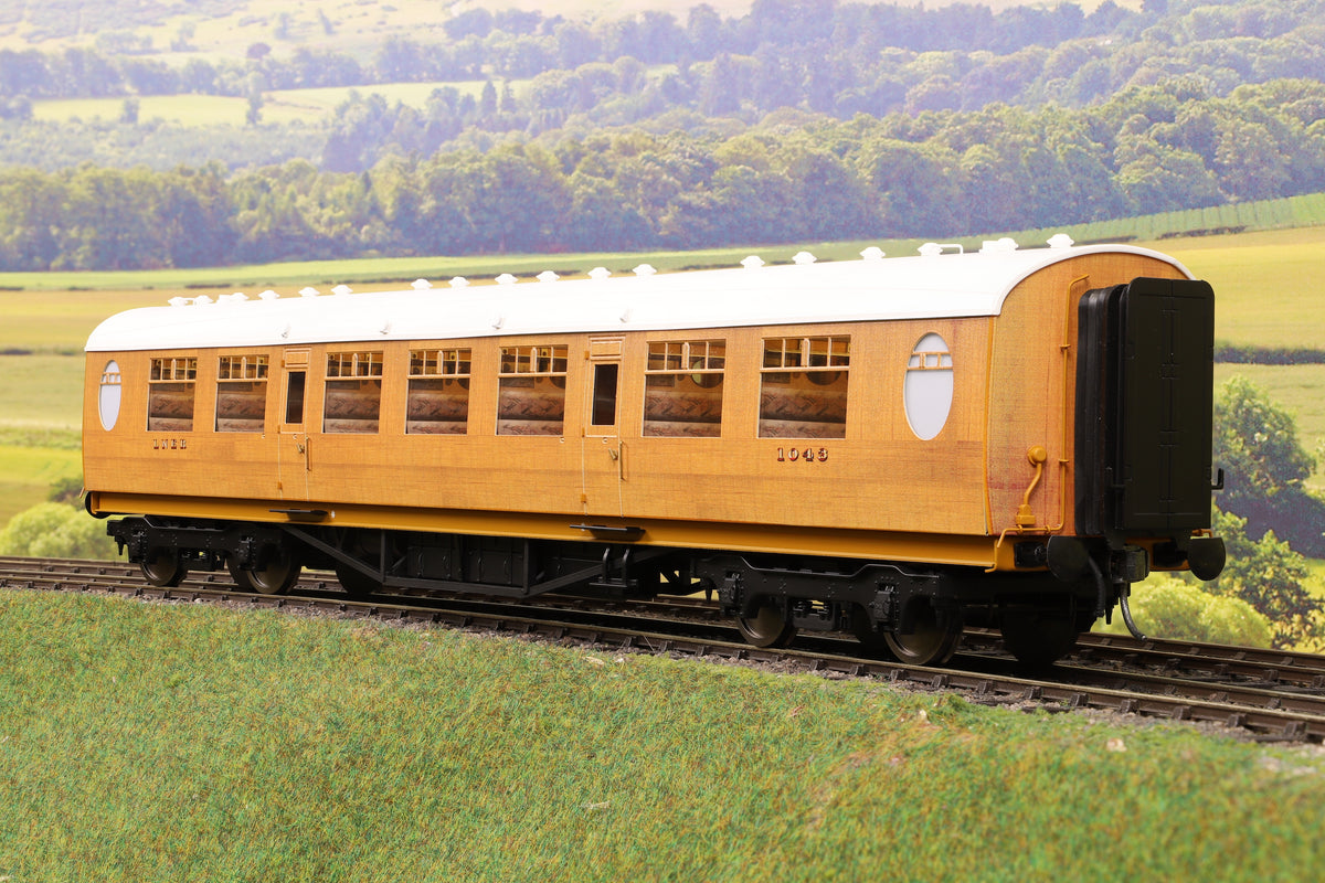 Darstaed D24-1-01A Finescale O Gauge LNER Thompson Mainline TK (Third Class) Coach, Teak &#39;1043&#39;